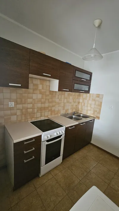 Kawalerka do wynajęcia, 33 m² Nowe Miasto, Na Miasteczku - miniatura 2