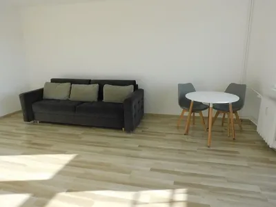 Kawalerka do wynajęcia, 32 m² Winogrady - miniatura 2