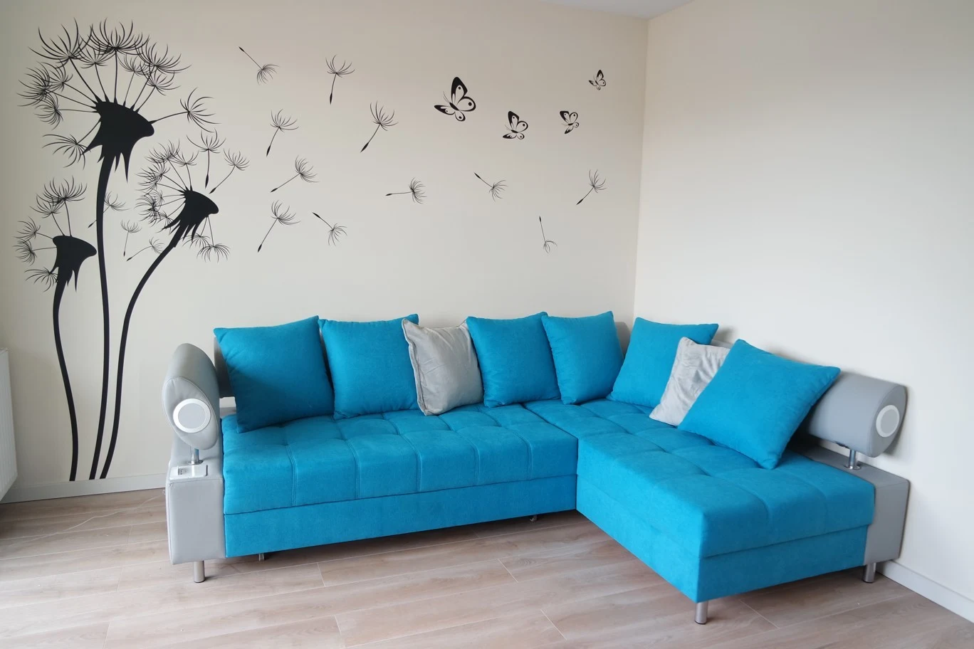 Kawalerka do wynajęcia, 34 m² Kurdwanów, Generała Juliana Filipowicza - 1/6