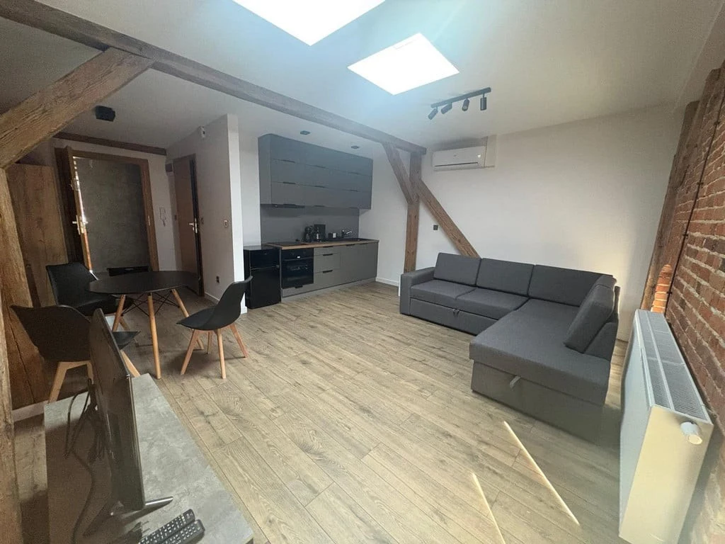 Mieszkanie na wynajem, 49 m² Śródmieście - 1/10