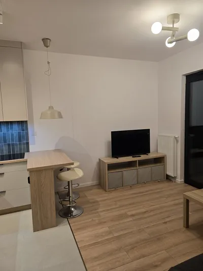 Mieszkanie na wynajem, 32 m² Warszawa - miniatura 2