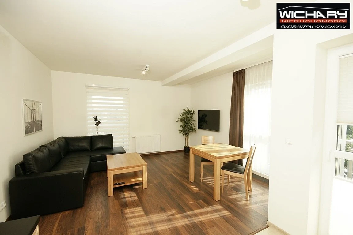 Mieszkanie na wynajem, 53 m² Dąb - 1/13