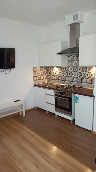 Mieszkanie na wynajem, 30 m² Praga-Południe, Roztocka