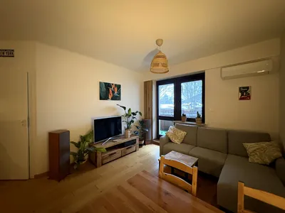 Wynajmę Mieszkanie Warszawa - 40 m² - miniatura 2