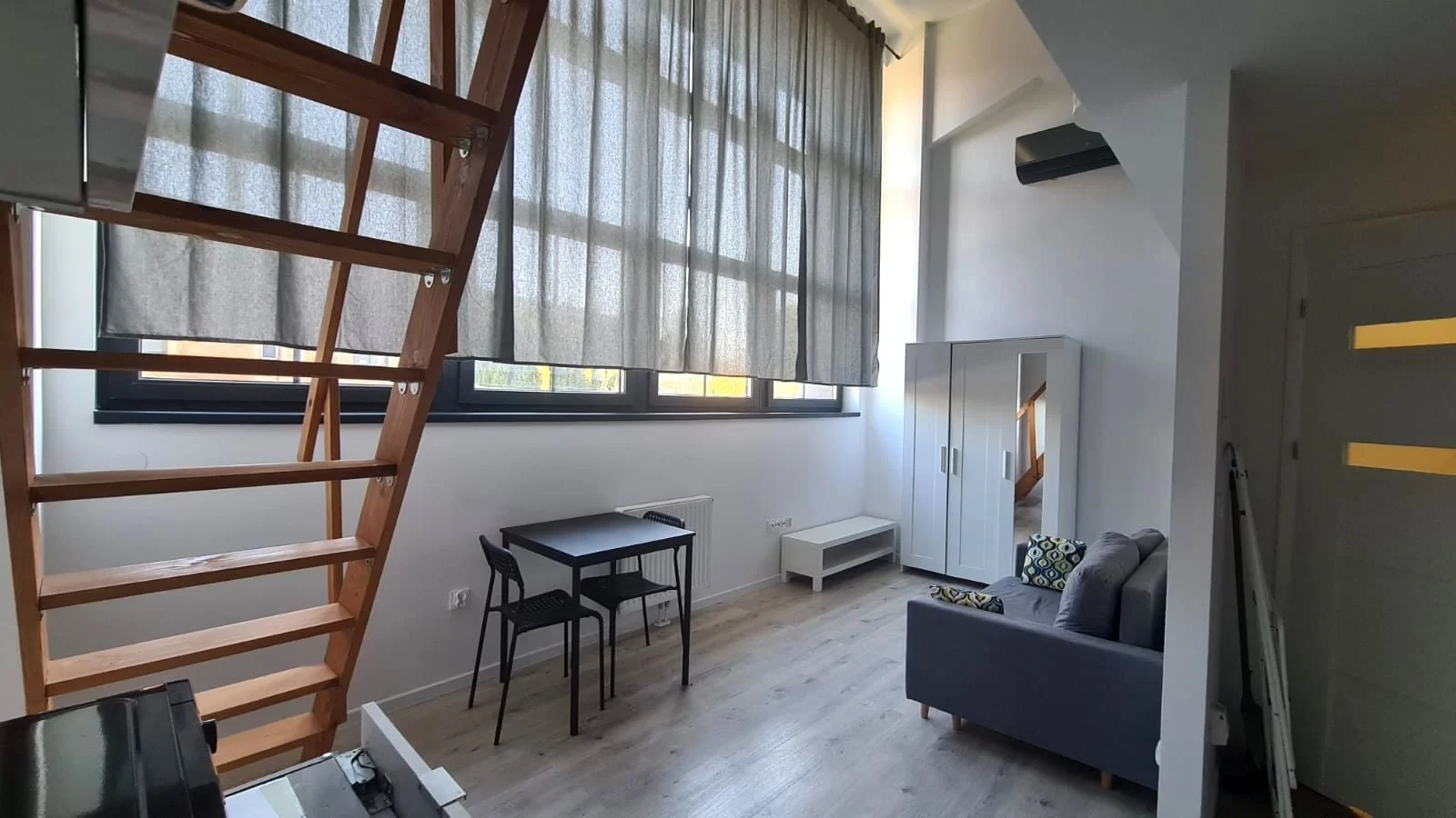 Wynajmę Mieszkanie Wrocław - 43 m² - 1/12