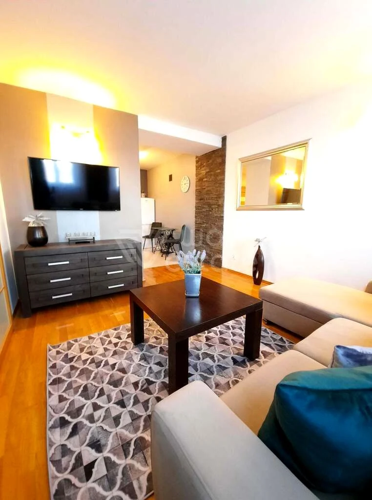 Wynajmę Mieszkanie Warszawa - 36 m² - 1/11