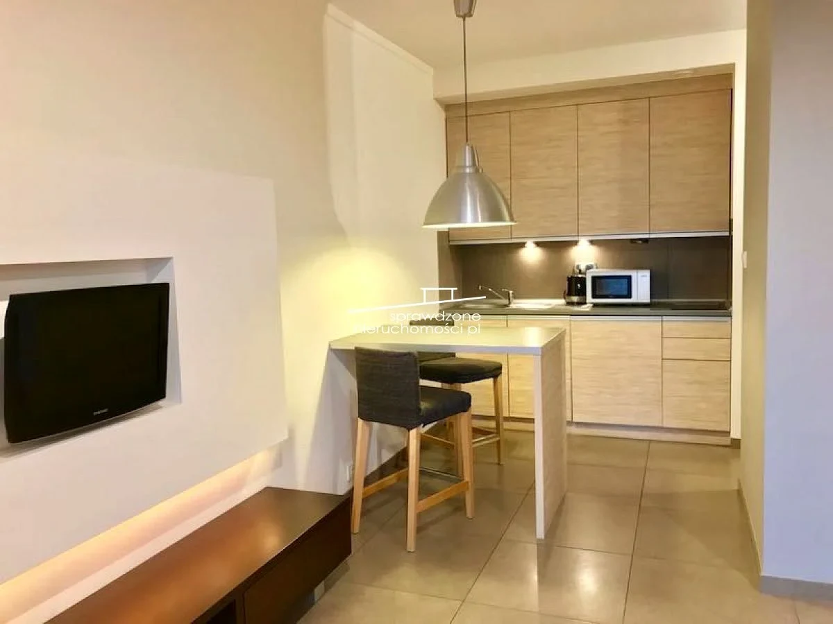 Wynajmę Mieszkanie Warszawa - 40 m² - 1/22