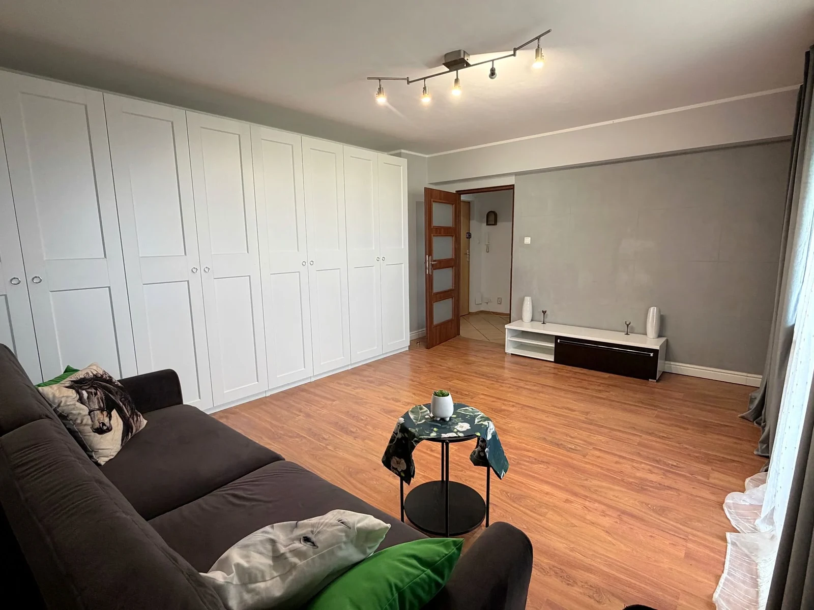 Wynajmę Mieszkanie Warszawa - 56 m² - 1/14