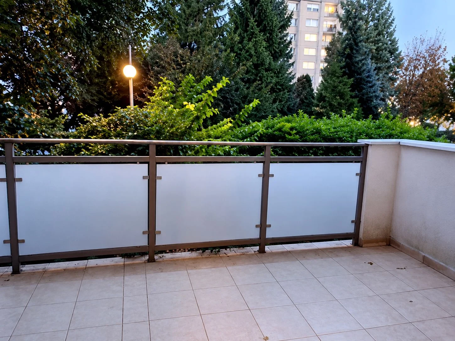 Wynajmę Mieszkanie Warszawa - 46 m² - 1/10