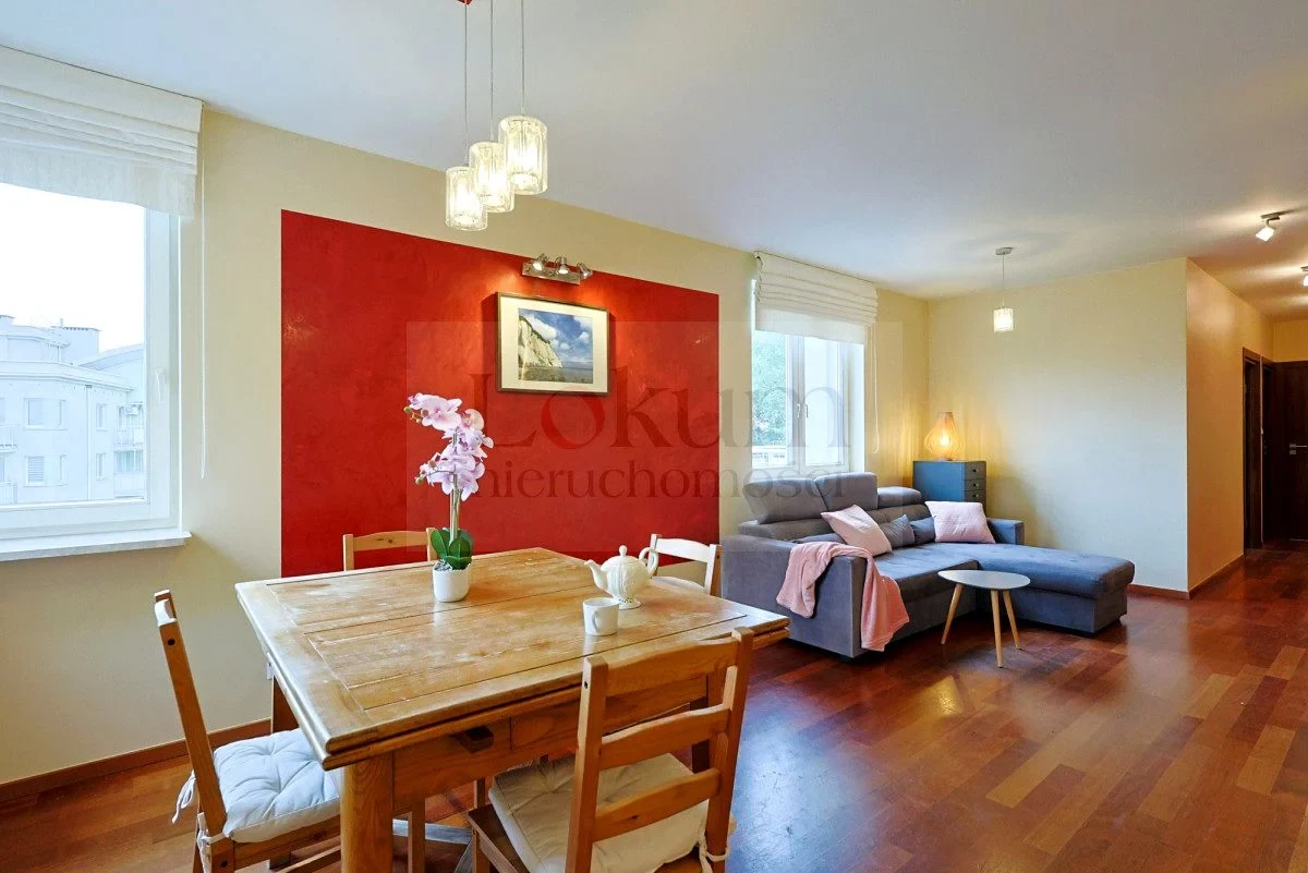 Wynajmę Mieszkanie Warszawa - 82 m² - 1/30