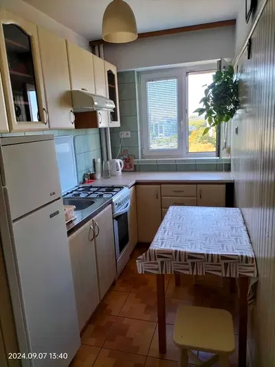 Wynajmę Mieszkanie Warszawa - 42 m² - miniatura 3
