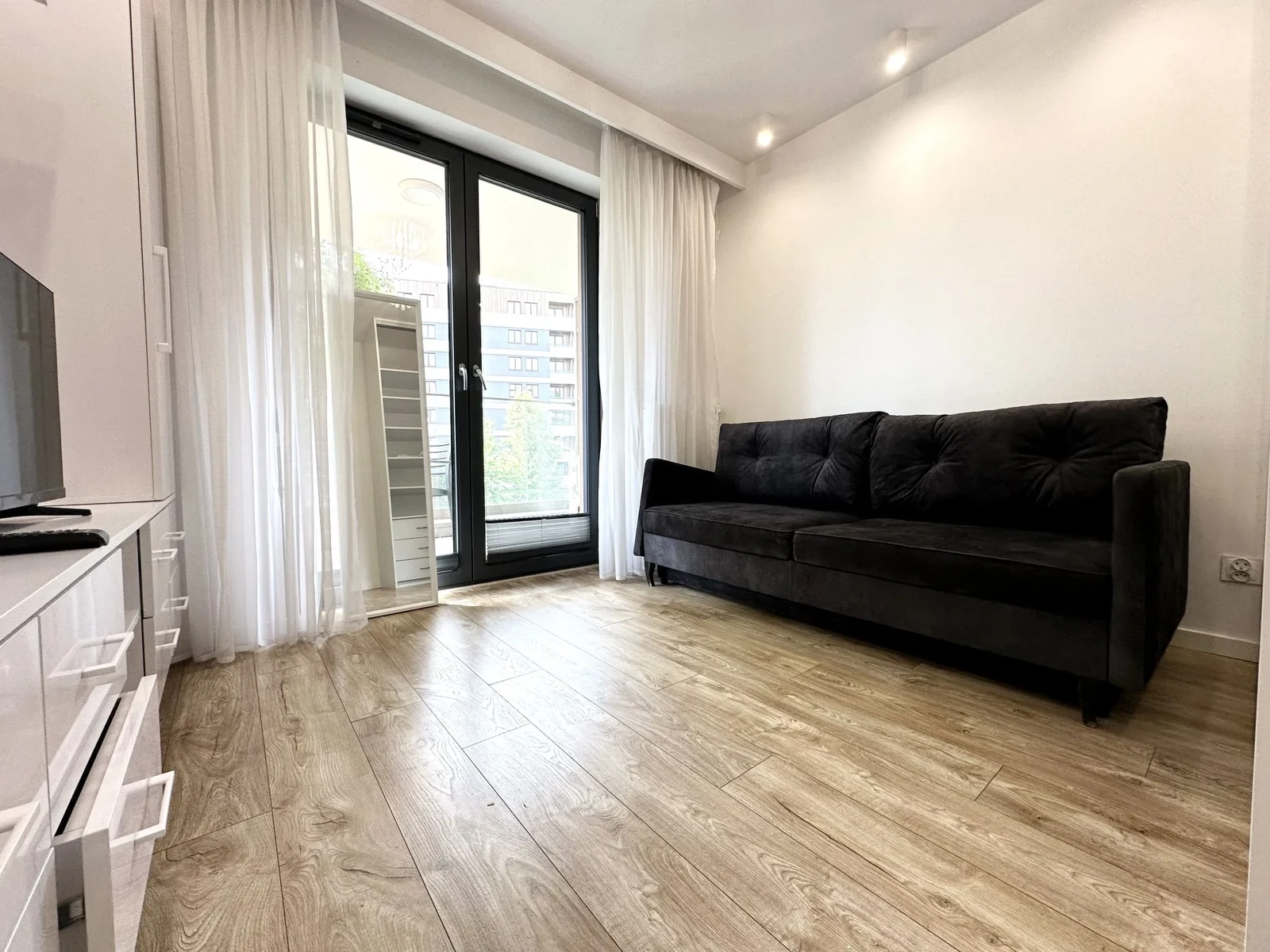 Wynajmę Mieszkanie Kraków - 45 m² - 1/15