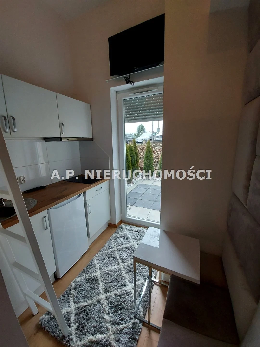 Wynajmę Mieszkanie Kraków - 8 m² - 1/14