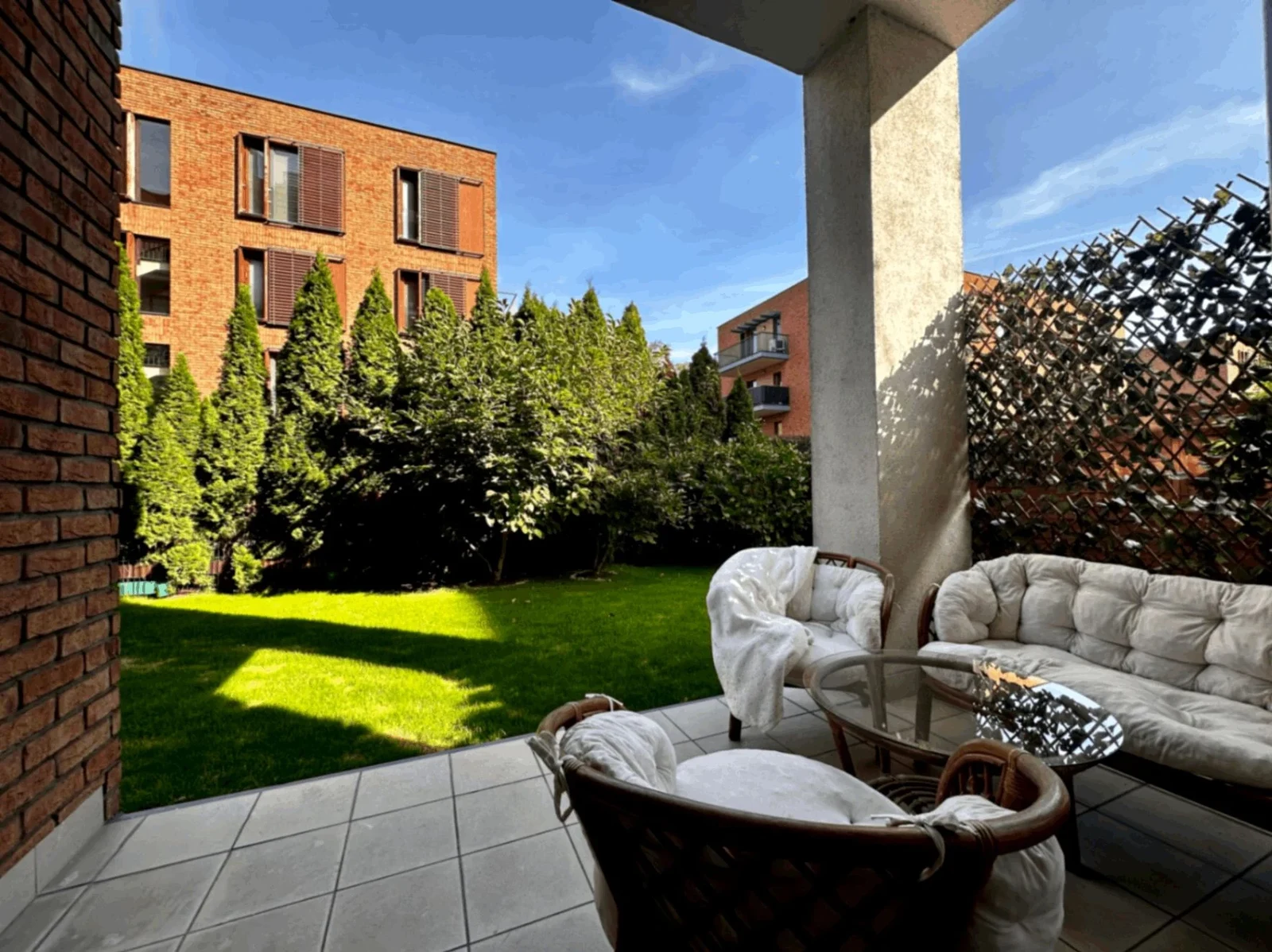 Wynajmę Mieszkanie Warszawa - 85 m² - 1/16