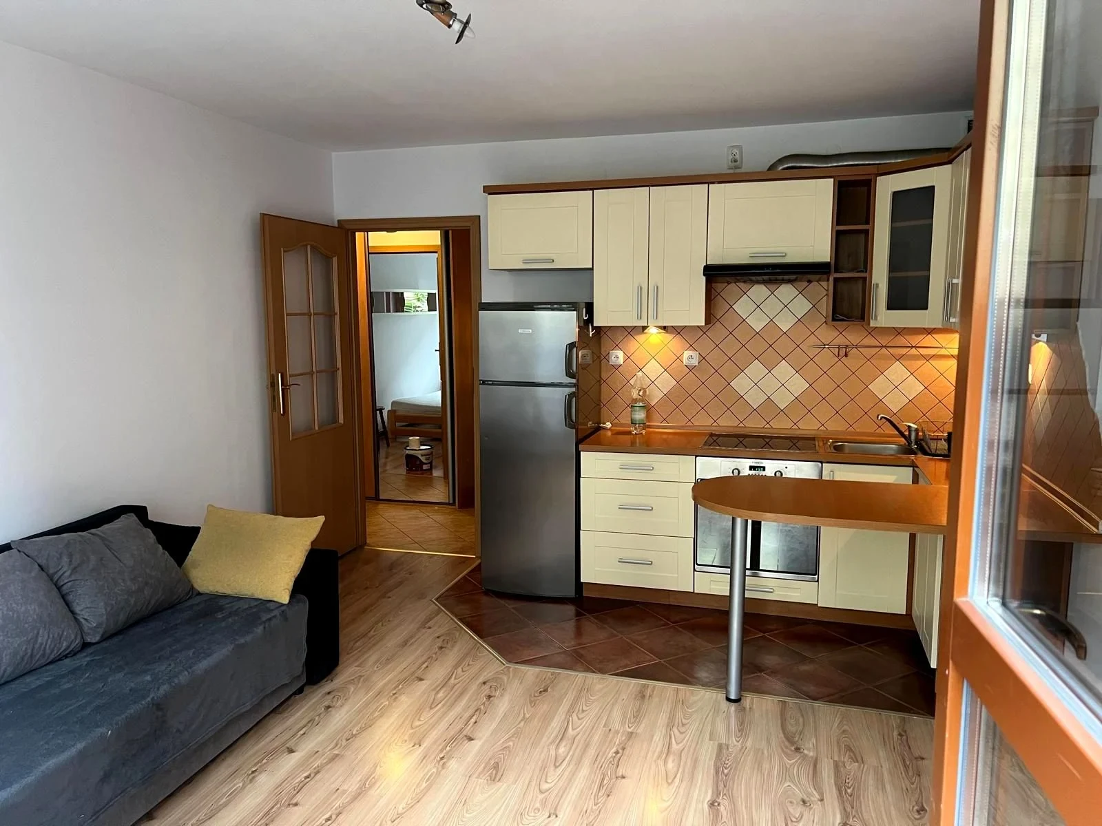 Wynajmę Mieszkanie Kraków - 35 m² - 1/11