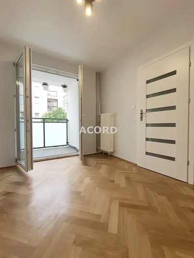 Wynajmę Mieszkanie Warszawa - 47 m² - miniatura 2