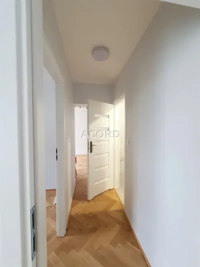 Wynajmę Mieszkanie Warszawa - 47 m² - miniatura 4