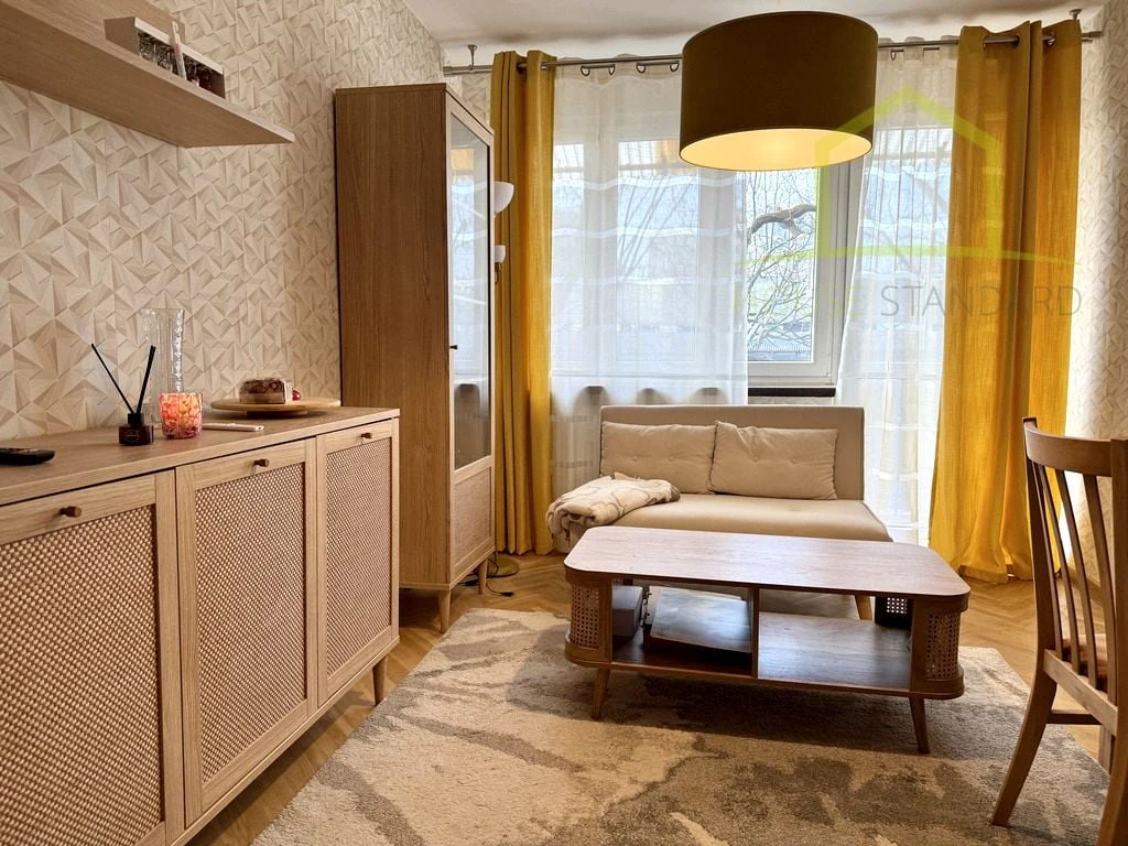 Wynajmę Mieszkanie Warszawa - 43 m² - 1/6