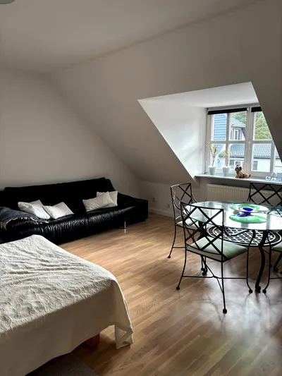 Wynajmę Mieszkanie Warszawa - 75 m² - miniatura 2