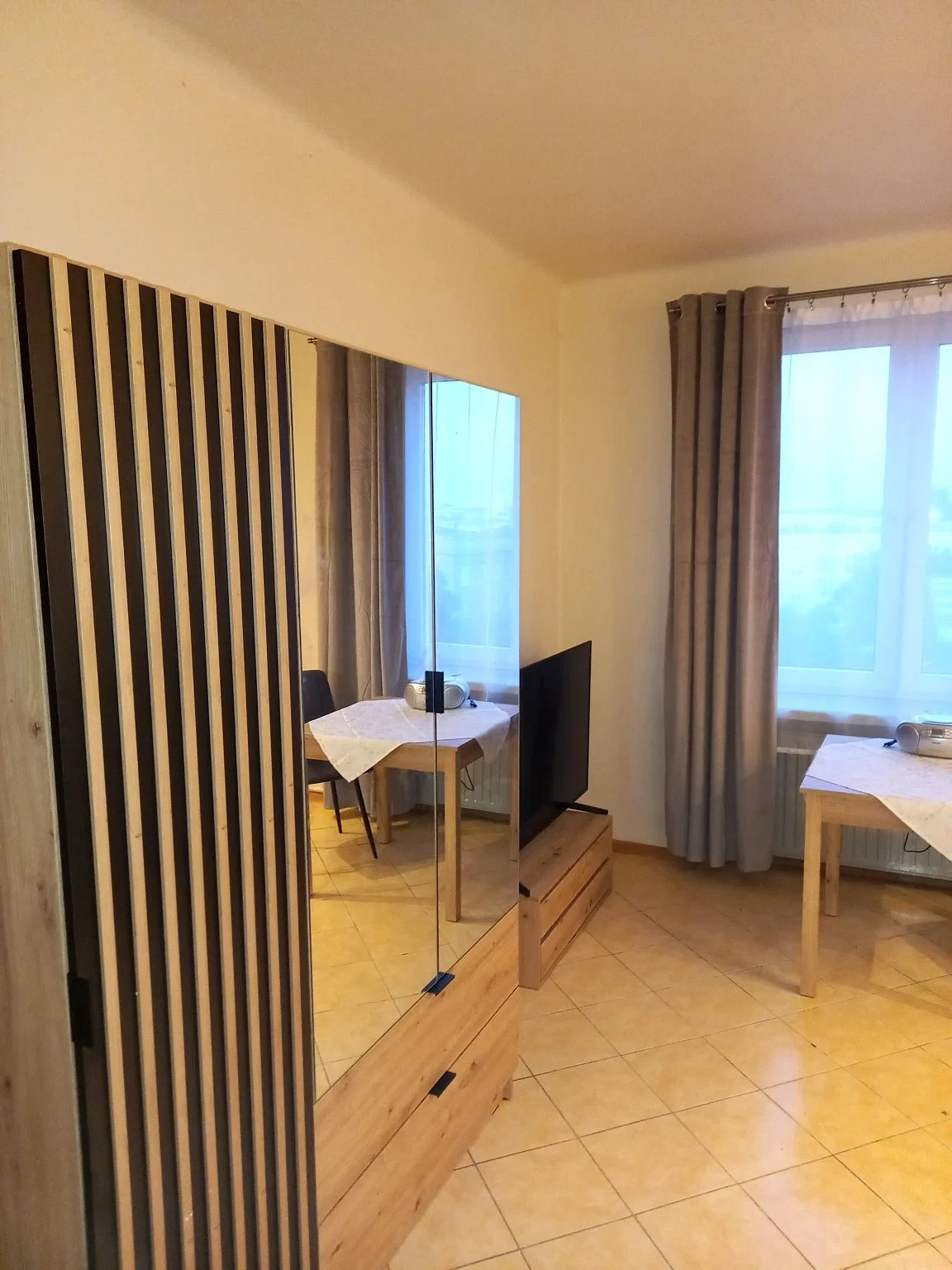 Wynajmę Mieszkanie Warszawa - 19,08 m² - 1/10