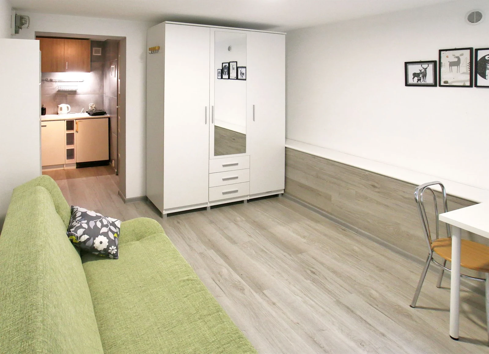 Wynajmę Mieszkanie Poznań - 20 m² - 1/9