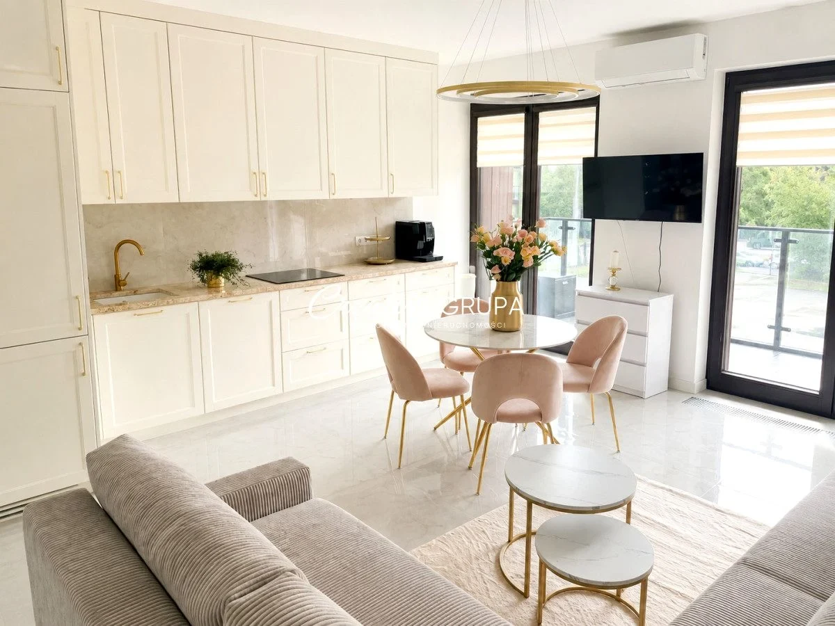 Wynajmę Mieszkanie Warszawa - 72 m² - 1/22