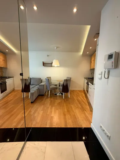 Wynajmę Mieszkanie Warszawa - 56 m² - miniatura 2