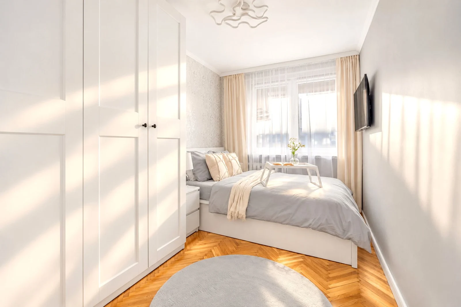 Wynajmę Mieszkanie Warszawa - 40 m² - 1/24