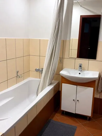 Wynajmę Mieszkanie Warszawa - 88 m² - miniatura 2