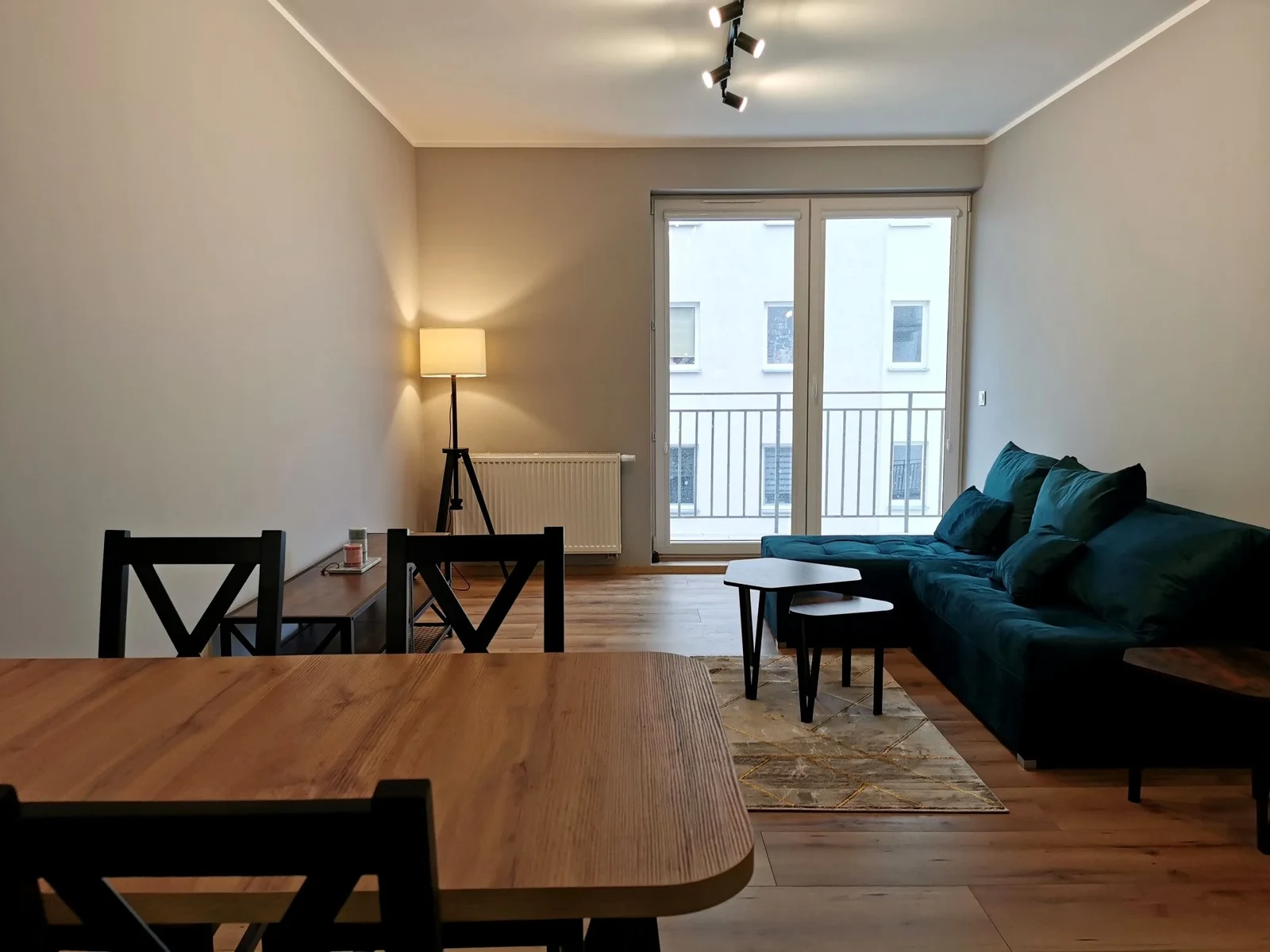 Wynajmę Mieszkanie Warszawa - 47 m² - 1/24