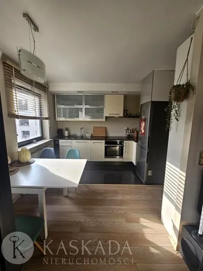 Wynajmę Mieszkanie Warszawa - 57 m² - miniatura 2