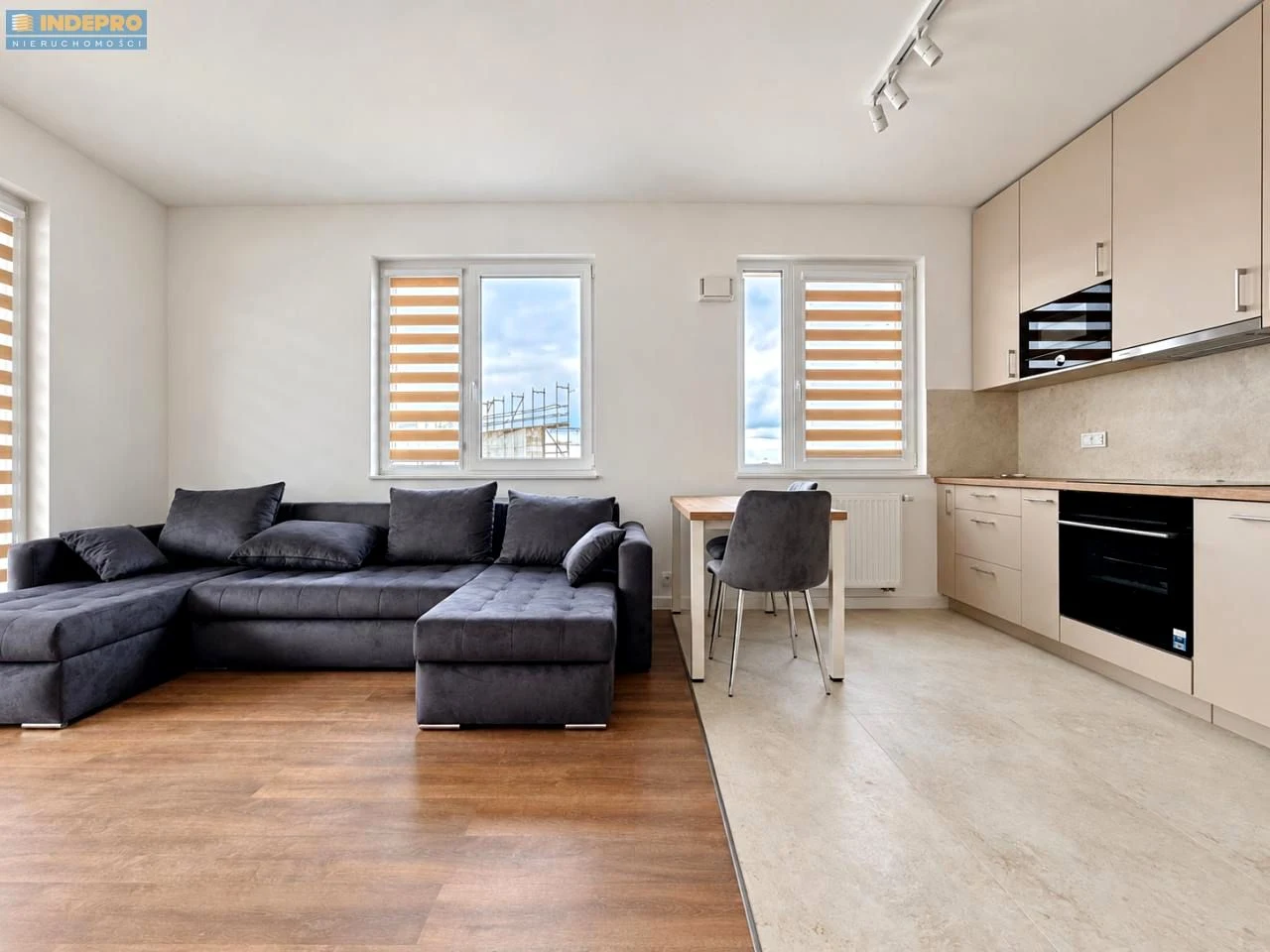 Wynajmę Mieszkanie Warszawa - 44,27 m² - 1/13