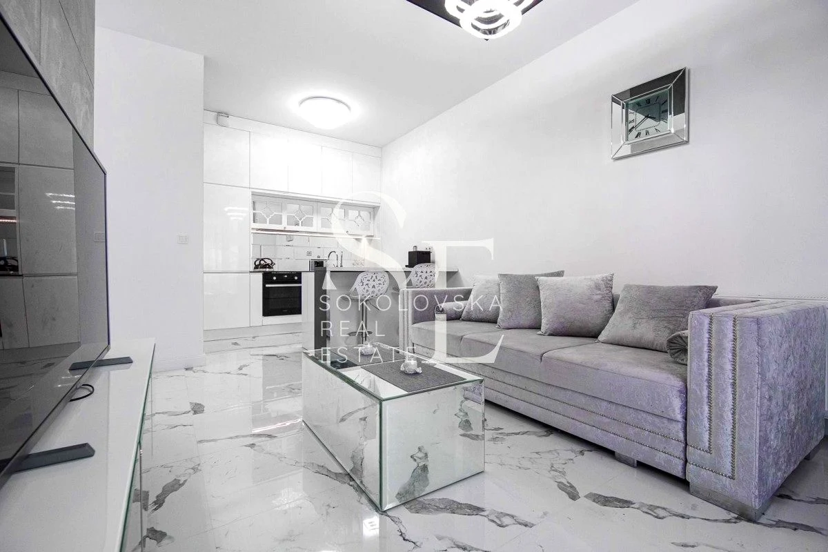 Wynajmę Mieszkanie Warszawa - 44 m² - 1/15