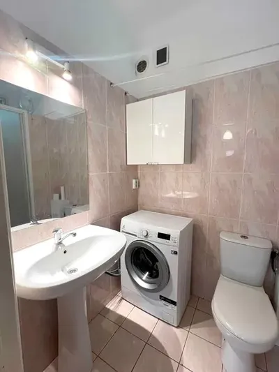 Wynajmę Mieszkanie Warszawa - 45 m² - miniatura 4
