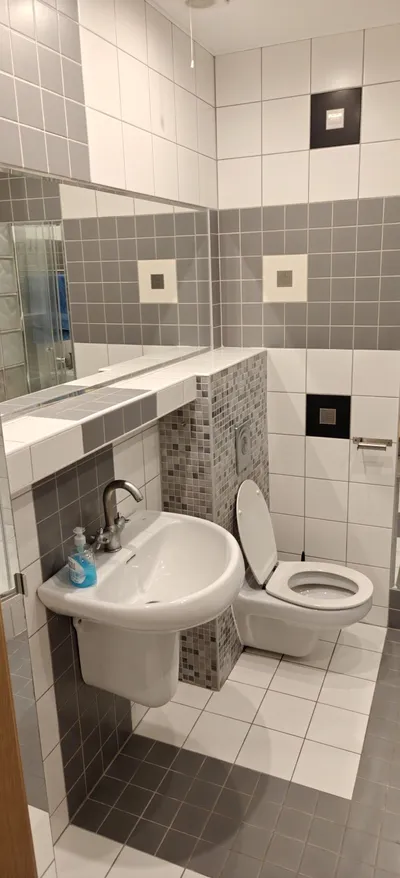 Wynajmę Mieszkanie Warszawa - 47 m² - miniatura 2