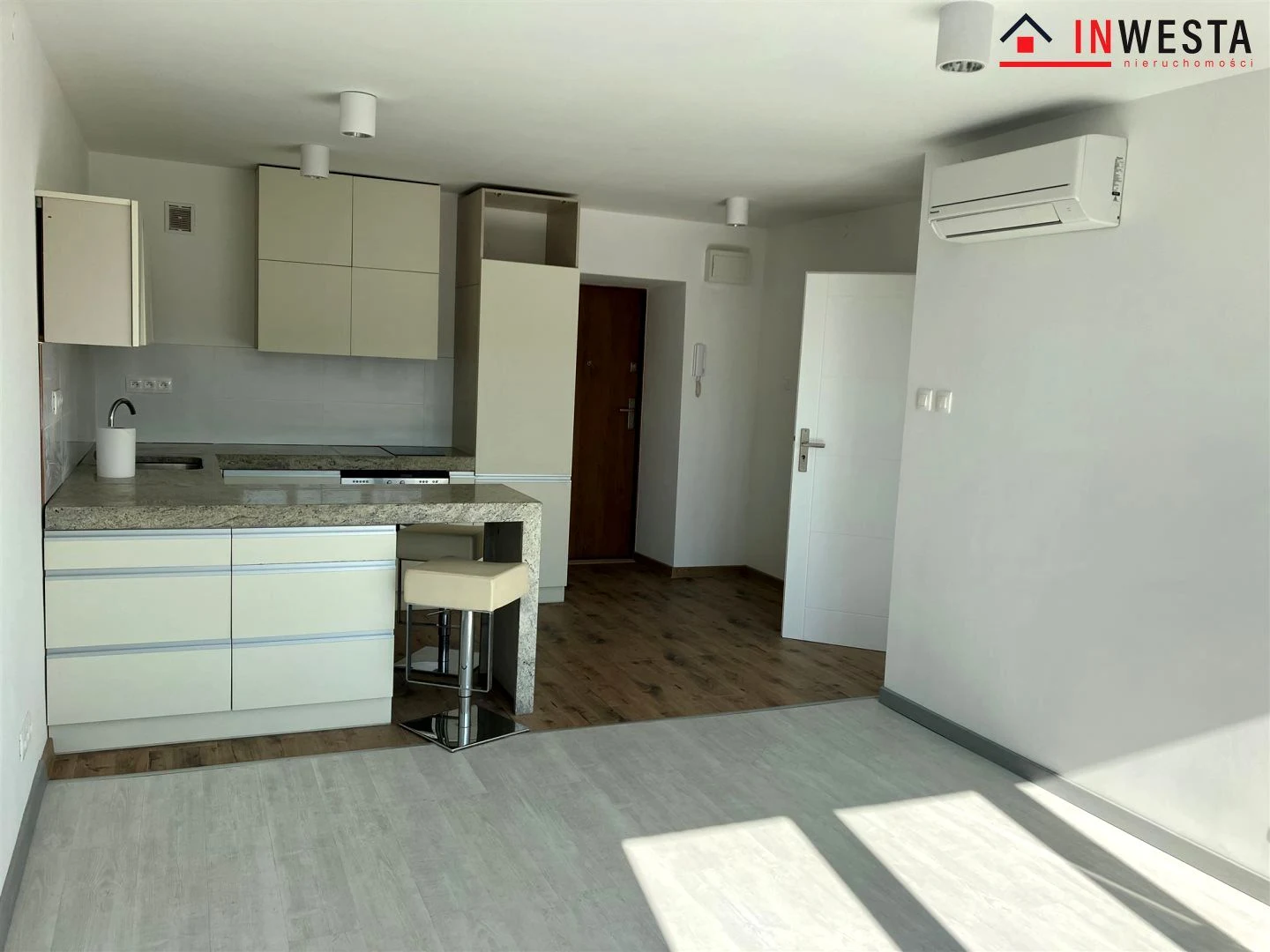 Wynajmę Mieszkanie Warszawa - 36 m² - 1/20