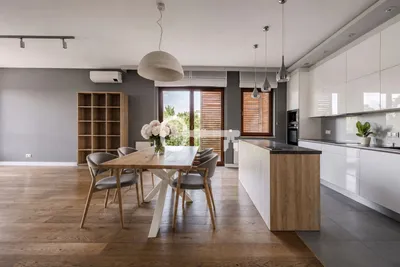 Wynajmę Mieszkanie Warszawa - 140 m² - miniatura 2