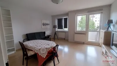 Wynajmę Mieszkanie Warszawa - 65 m² - miniatura 2