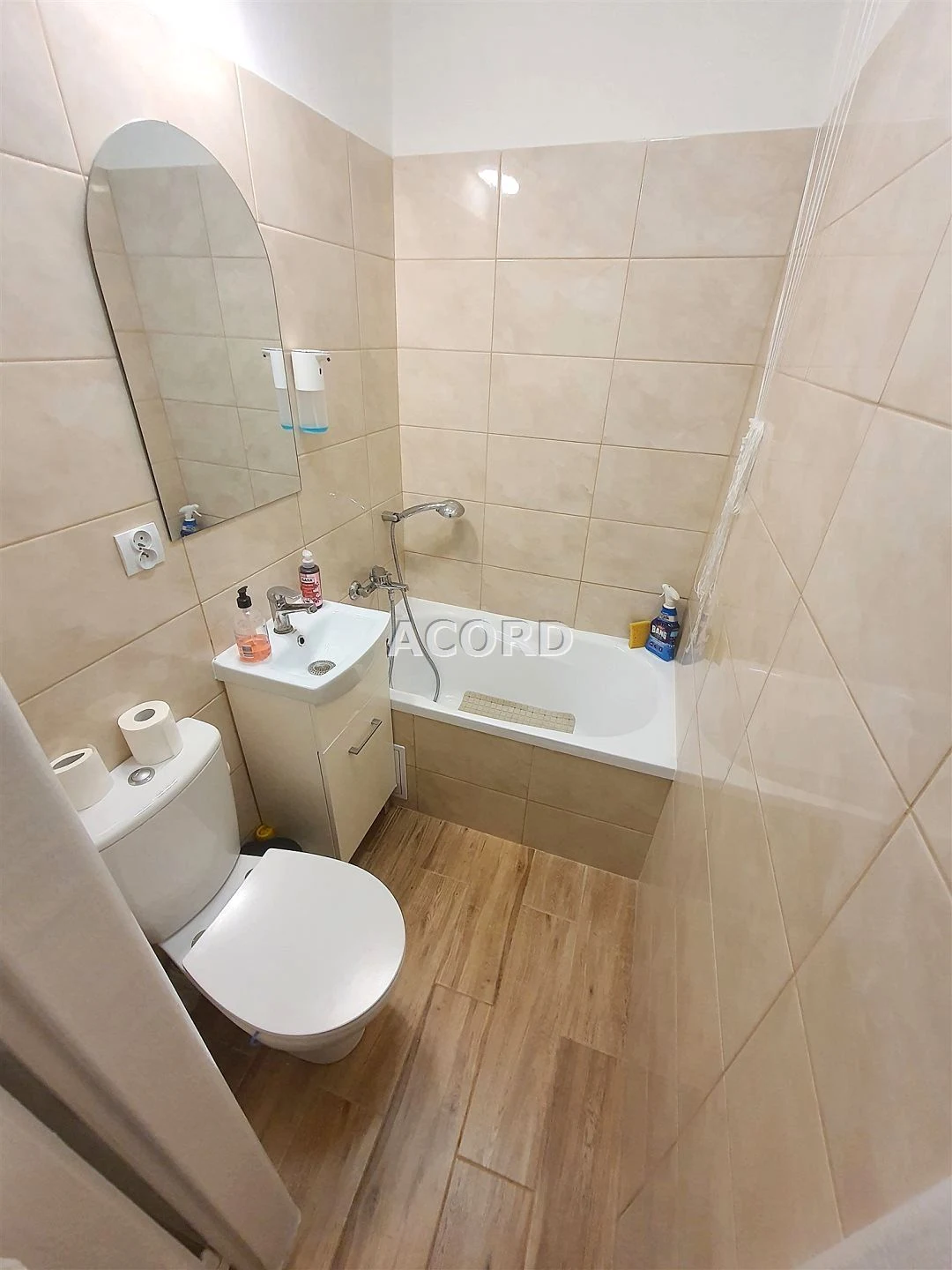 Wynajmę Mieszkanie Warszawa - 26 m² - 1/40
