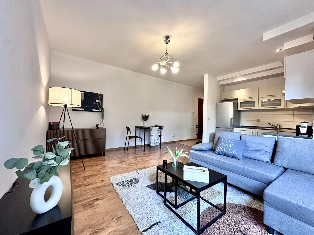 Wynajmę Mieszkanie Warszawa - 50 m² - 1/16
