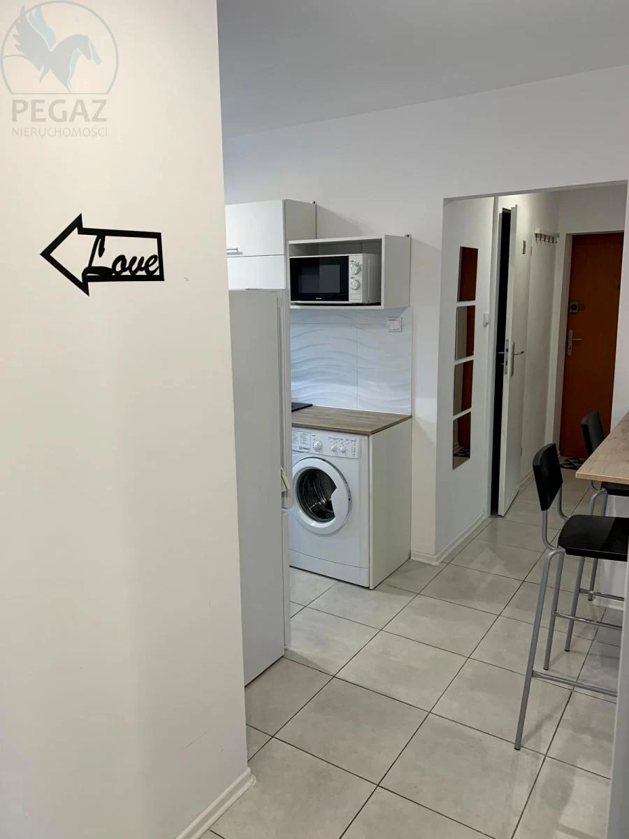 Wynajmę Mieszkanie Poznań - 10 m² - 1/28