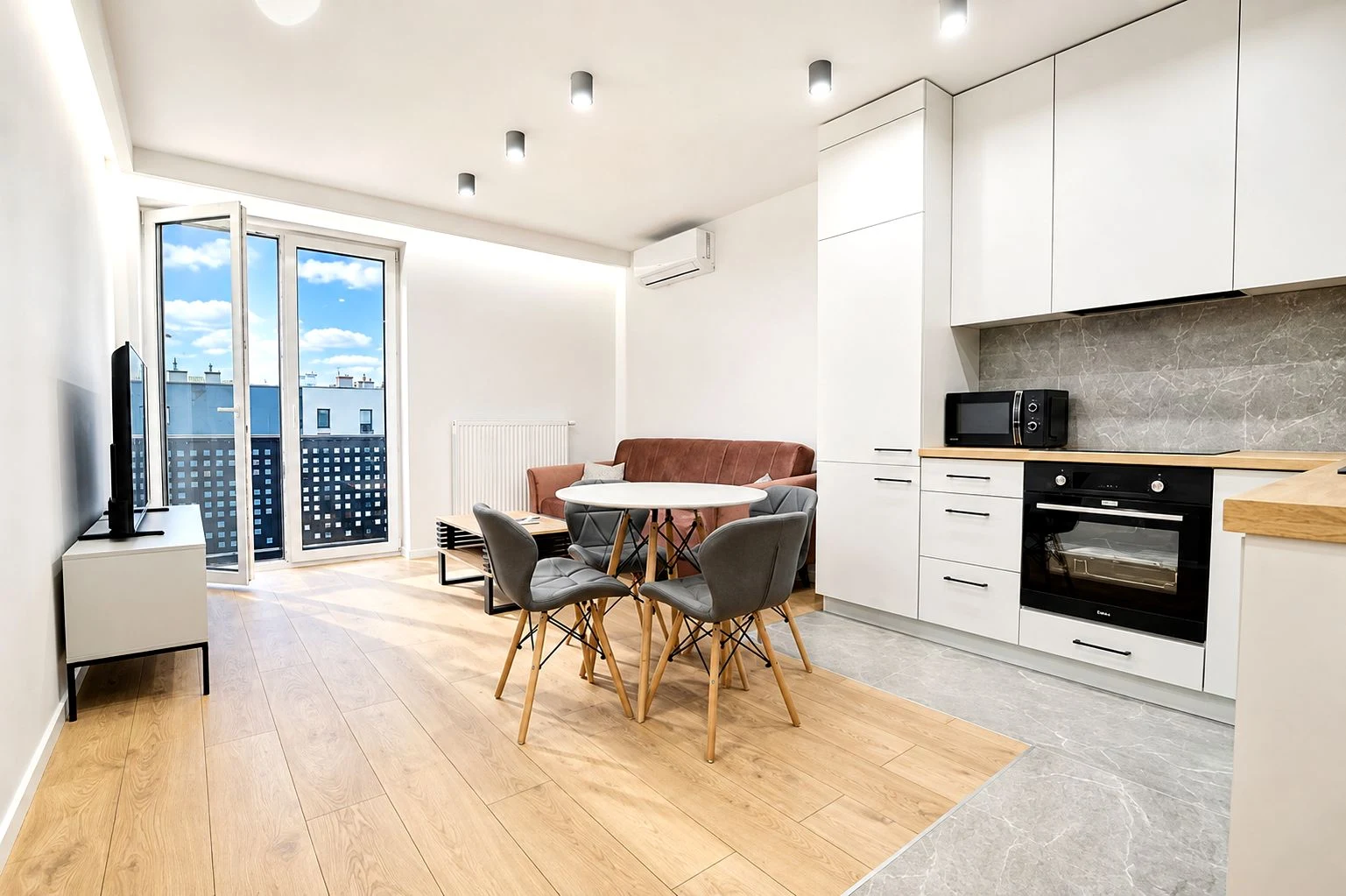 Wynajmę Mieszkanie Kraków - 52 m² - 1/29