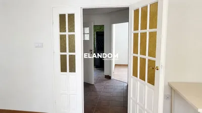 Wynajmę Mieszkanie Warszawa - 63,38 m² - miniatura 2