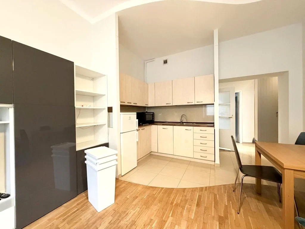 Wynajmę Mieszkanie Warszawa - 40 m² - 1/6