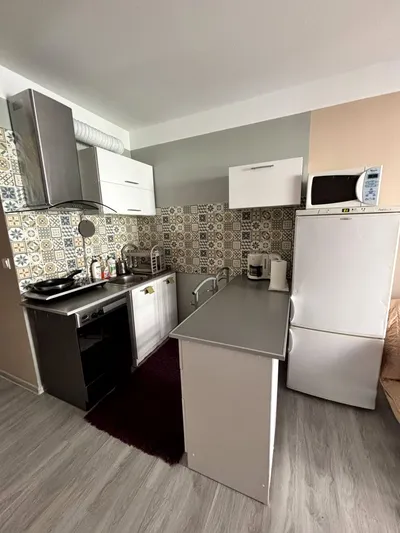 Wynajmę Mieszkanie Kraków - 35 m² - miniatura 2