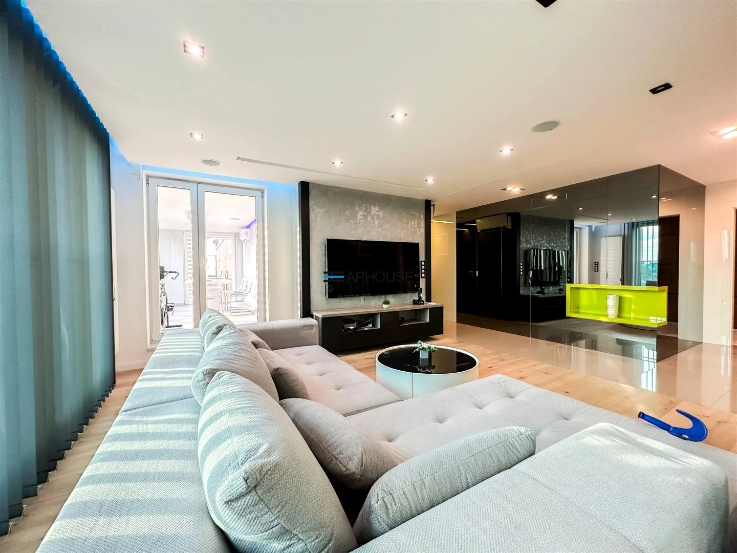Wynajmę Mieszkanie Kraków - 152 m² - 1/33