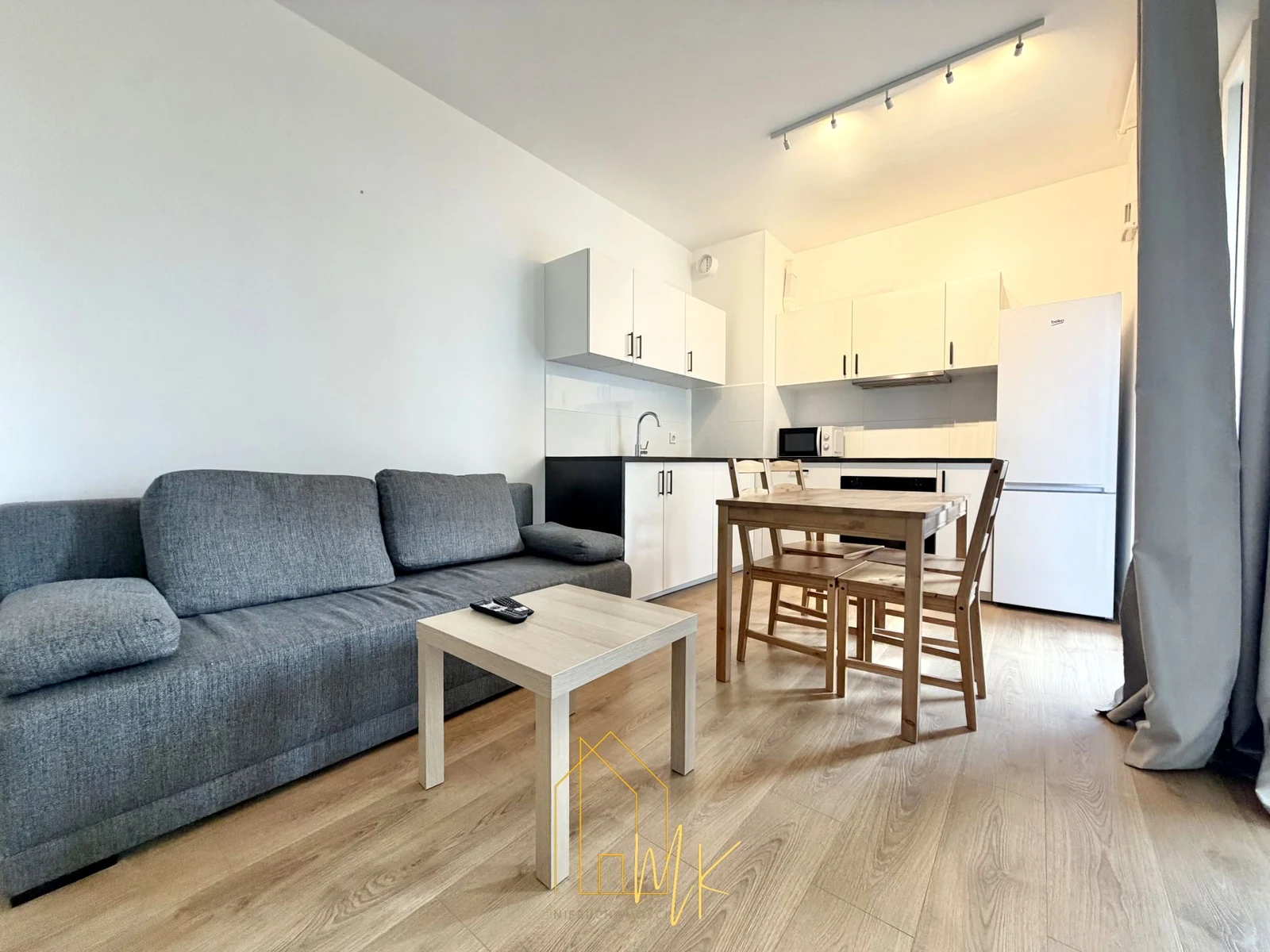 Wynajmę Mieszkanie Warszawa - 40 m² - 1/6