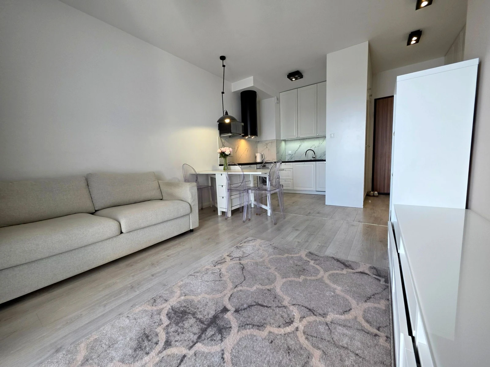 Wynajmę Mieszkanie Warszawa - 39,97 m² - 1/14