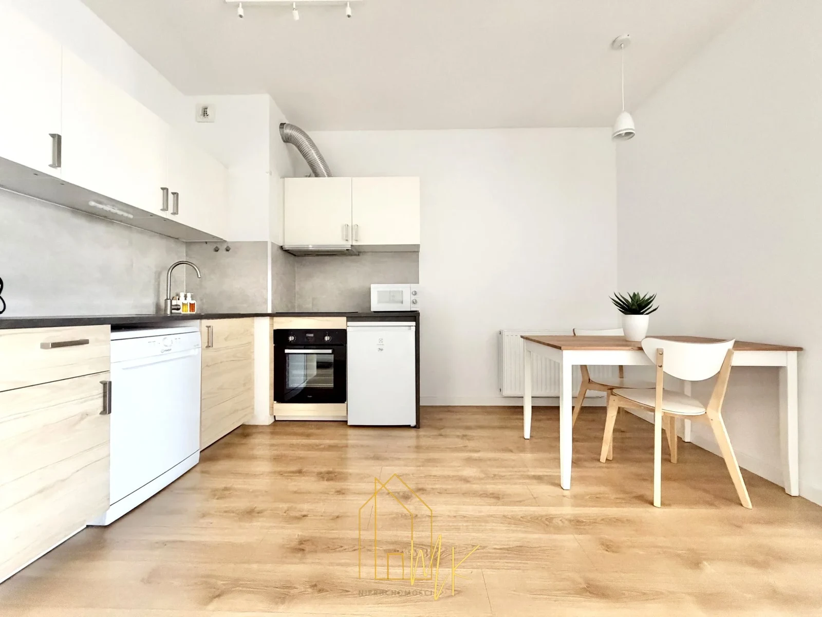 Wynajmę Mieszkanie Warszawa - 32,33 m² - 1/6