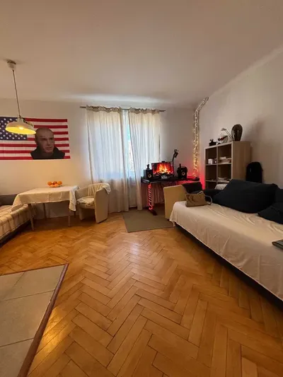 Przepiękna kawalerka przy Placu Zbawiciela - miniatura 5